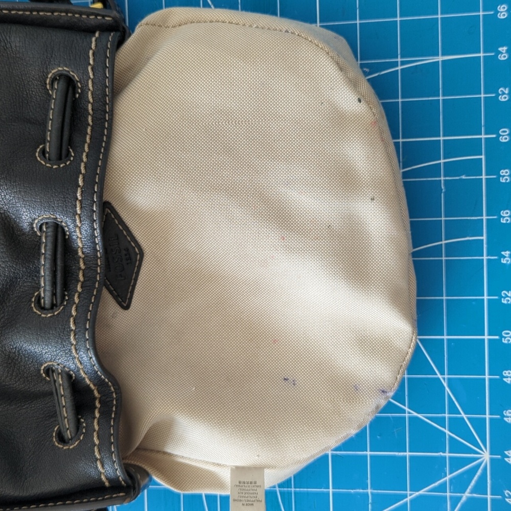 Fossil Black Pebble Drawstring Crossbody - Picture 13 of 13
